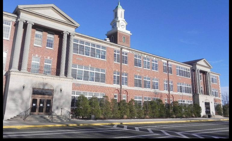 Lindenhurst Middle School A Beacon of Hope